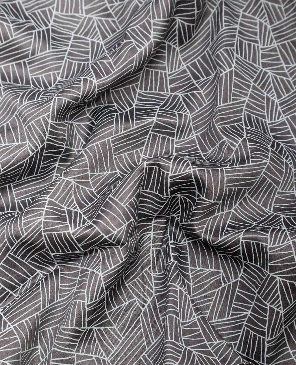 Men’s Slim Fit Dark Grey Geometric Line Cotton Shirt