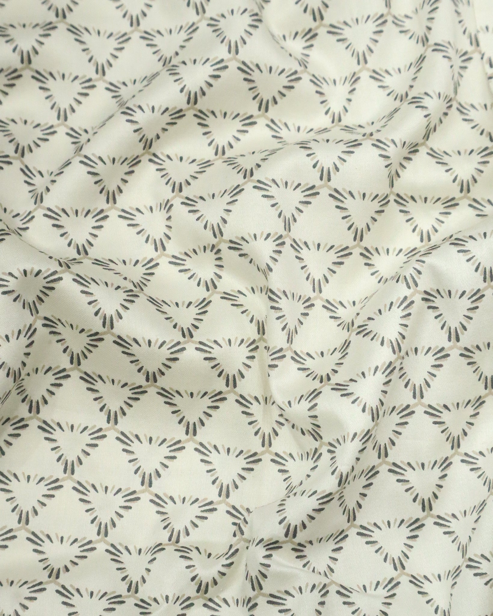 Men's Slim Fit Cream Geometric Printed Cotton Shirt